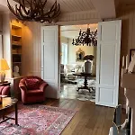 Rent Your Own Boutiqe * Skammestein
