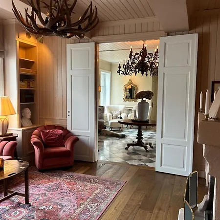 Rent Your Own Boutiqe * Skammestein